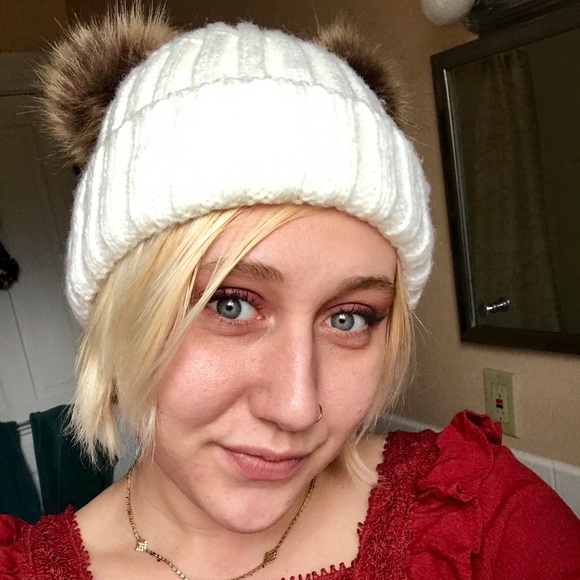 Meet your Posher, Jessica - Picture 1 of 1